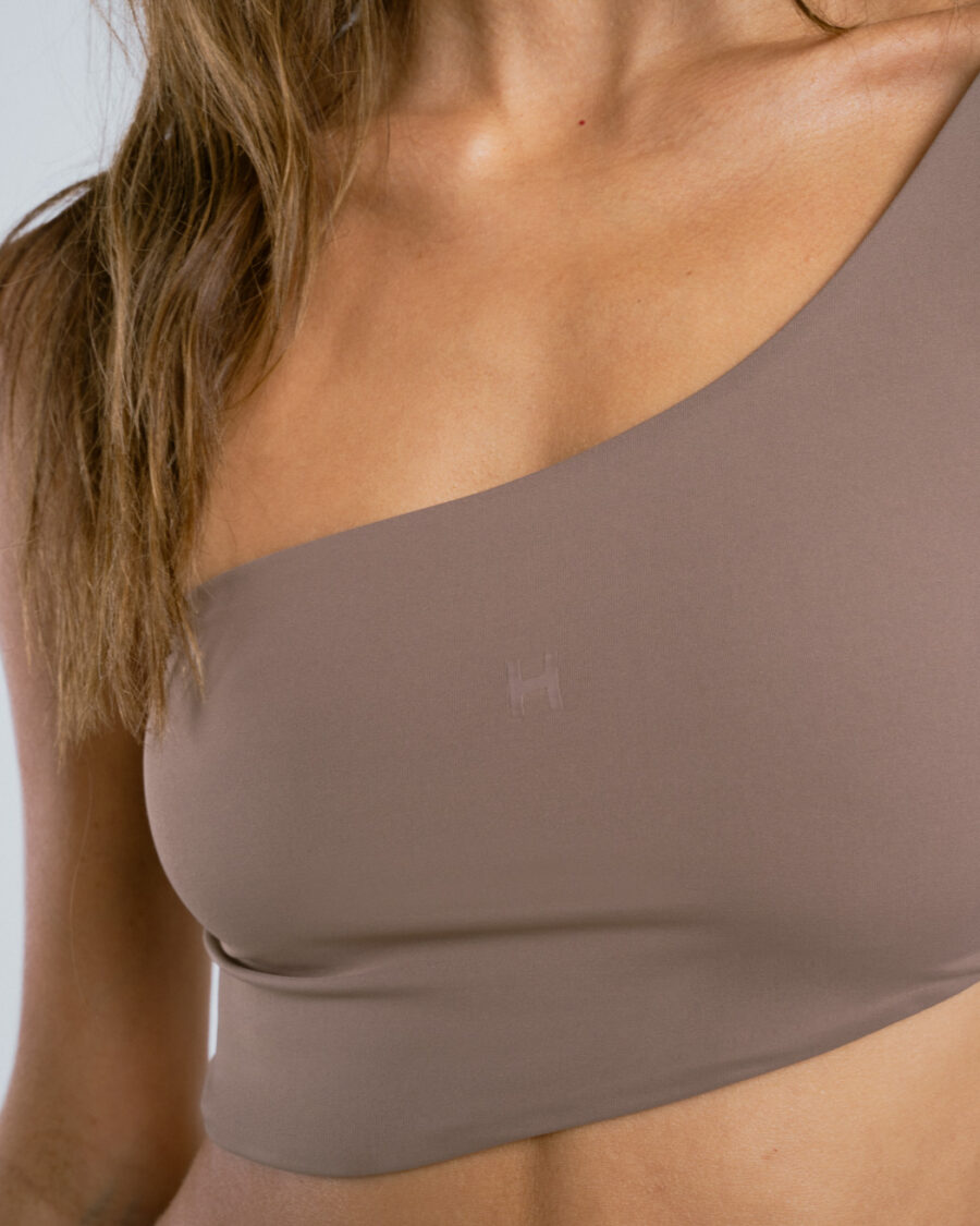 ASYMMETRIC KNIT TOP - Image 2