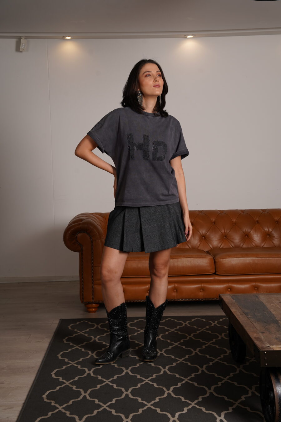 BOX-FIT T-SHIRT WITH FRONT RHINESTONES