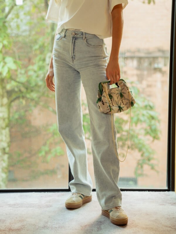 TEXTURED CONTRAST STRAIGHT JEAN