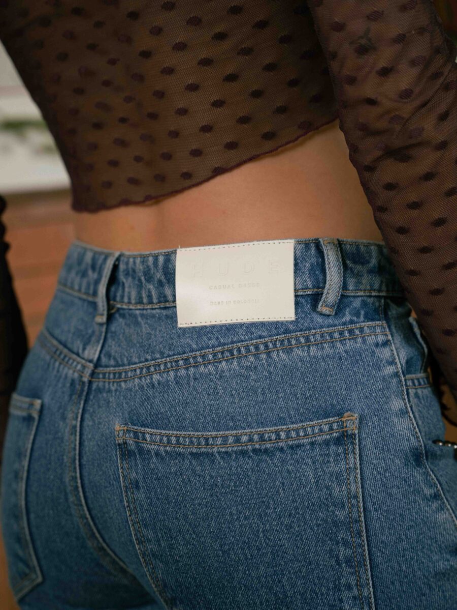 STRAIGHT JEAN WITH RHINESTONE STARBURST DETAIL - Image 4