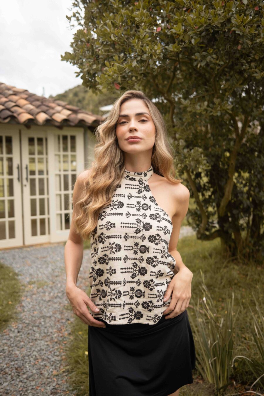HALTER TOP WITH OPEN BACK - Image 2