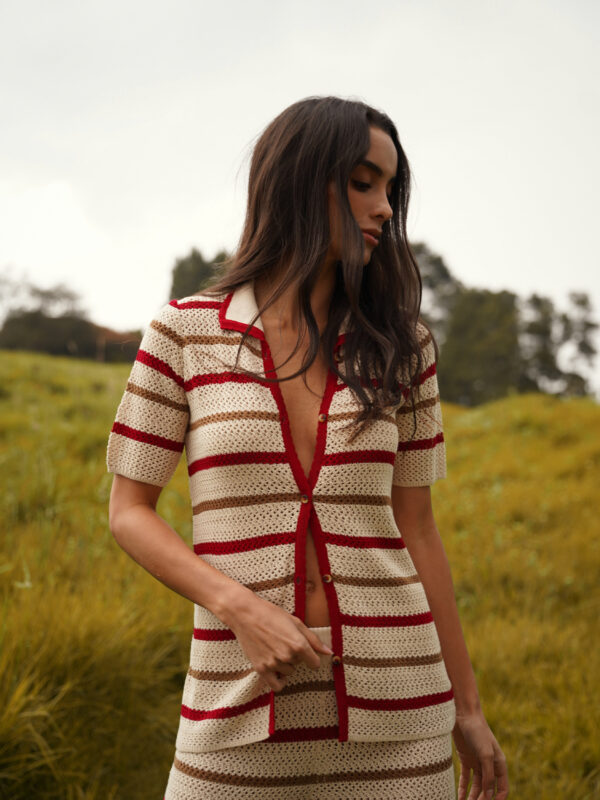 KNIT TOP WITH CONTRAST STRIPES