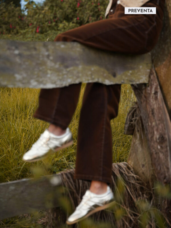 DARK BROWN MID-RISE WIDE LEG JEAN