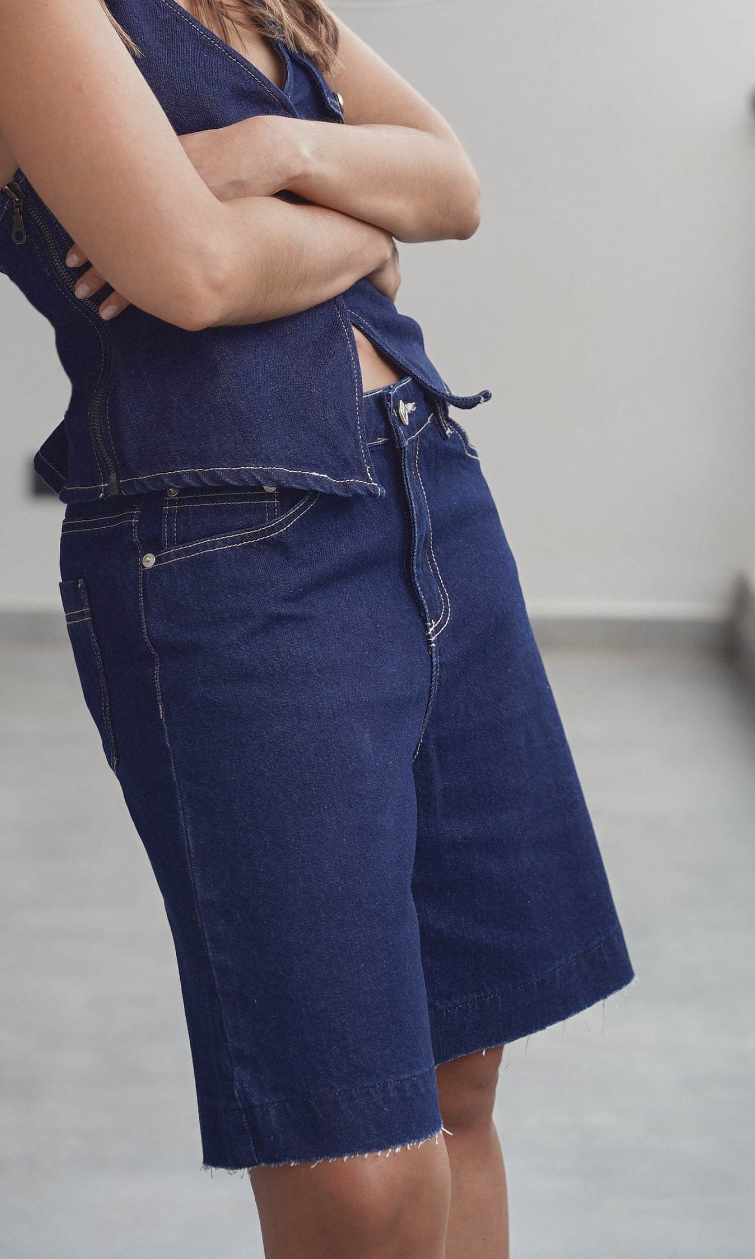 DARK BLUE CONTRAST STITCH JORTS