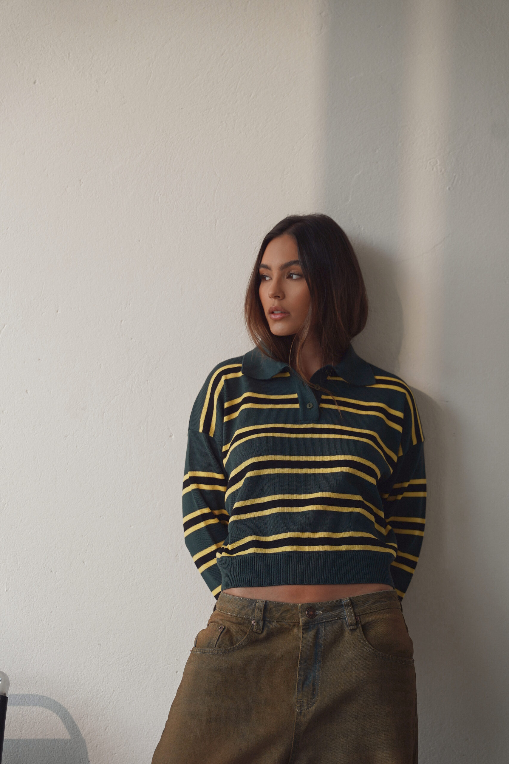 CROPPED MULTI-STRIPE KNIT TOP